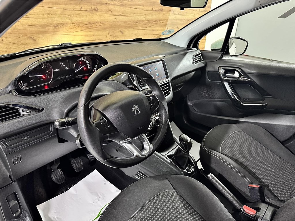 Foto 6 PEUGEOT 208 ACTIVE 1.5 100 CV