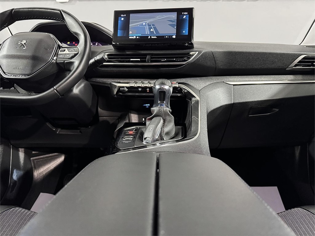 Foto 21 PEUGEOT 5008 1.5 BlueHDi SS Allure Pack 1.5 HDi 130CV (7 PLAZAS)