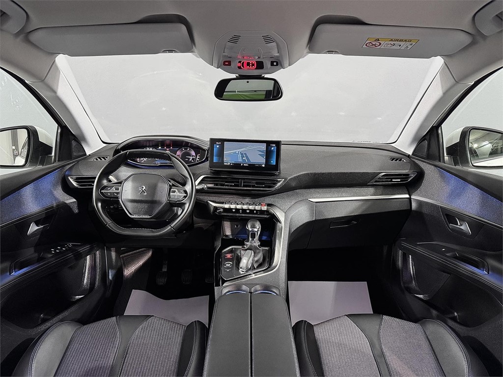 Foto 7 PEUGEOT 5008 1.5 BlueHDi SS Allure Pack 1.5 HDi 130CV (7 PLAZAS)