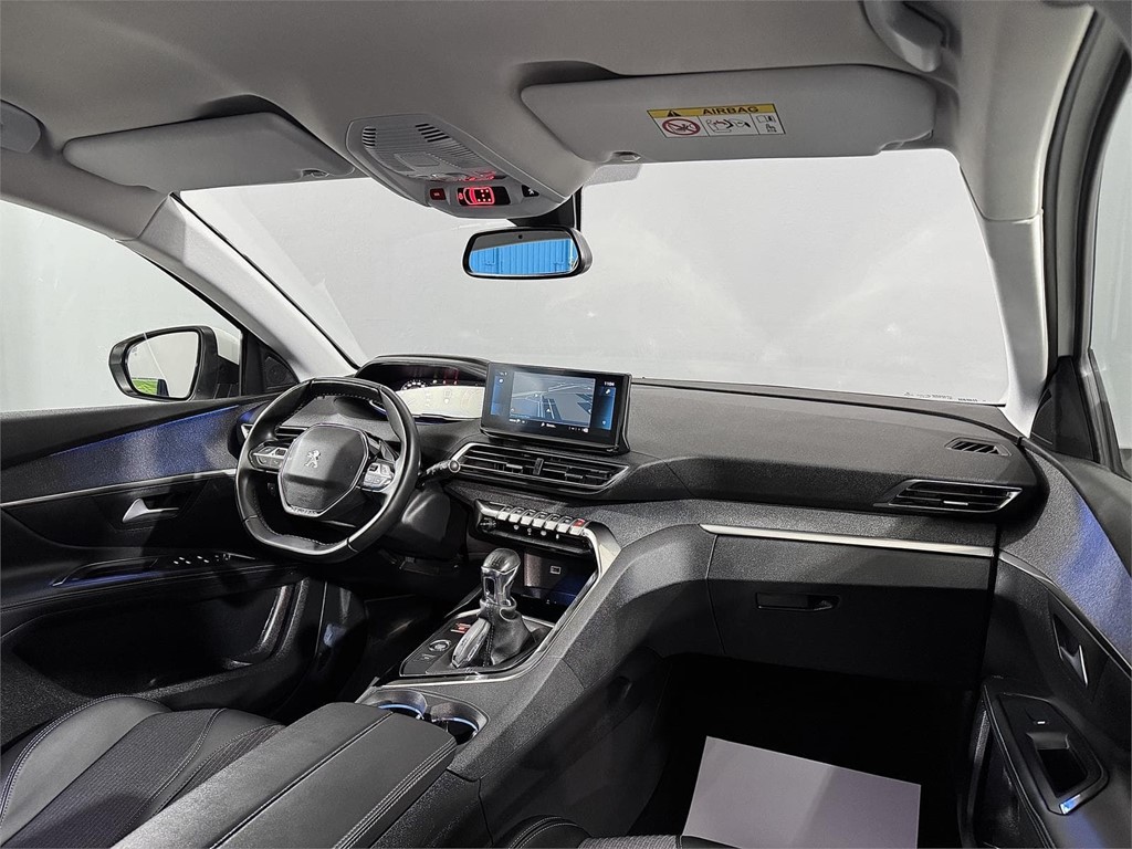 Foto 8 PEUGEOT 5008 1.5 BlueHDi SS Allure Pack 1.5 HDi 130CV (7 PLAZAS)