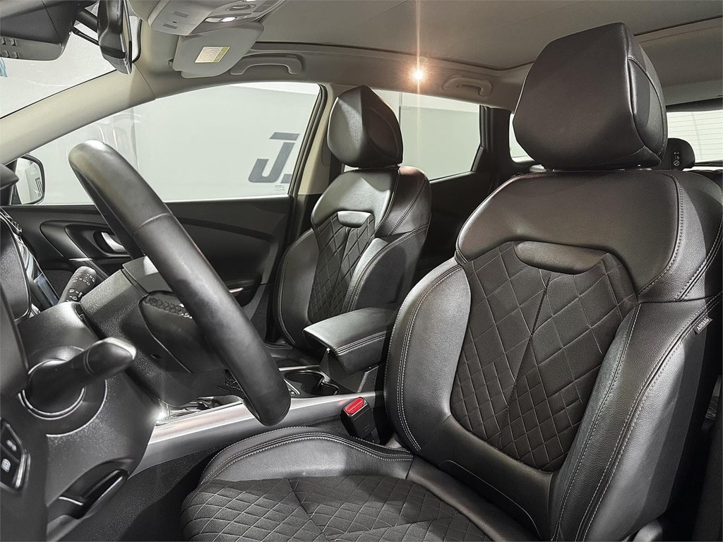Foto 24 RENAULT Kadjar Techno 1.3 TCe 140CV AUTOMÁTICO 7v