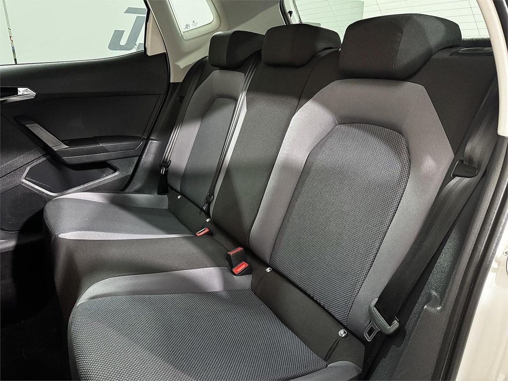 Foto 31 SEAT Arona 1.0 TSI 95CV Style Edition Eco (GASOLINA)