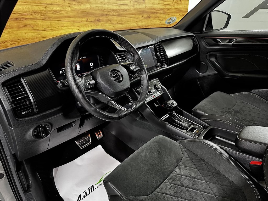 Foto 8 SKODA Kodiaq 2.0 TDI DSG 150CV 4x4 Sportline