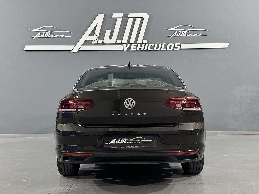 Foto 40 VOLKSWAGEN PASSAT EXCUTIVE 2.0 TDI DSG AUTO. 7 VEL