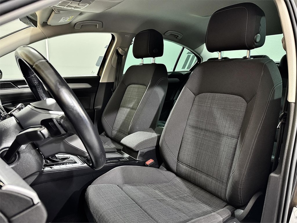 Foto 24 VOLKSWAGEN PASSAT EXECUTIVE 2.0 TDI DSG AUTO. 7 VEL