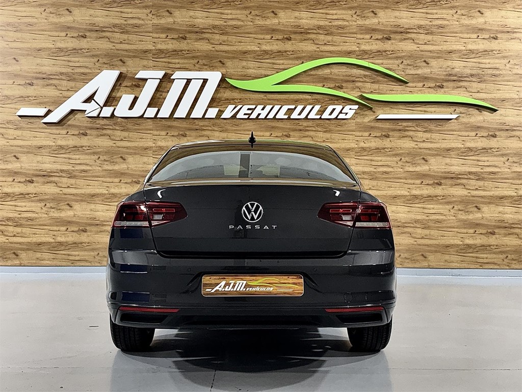 Foto 41 VOLKSWAGEN PASSAT EXECUTIVE 2.0 TDI DSG AUTO. 7 VEL