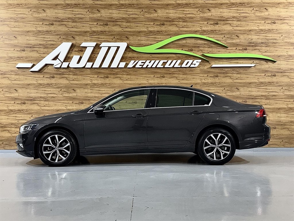 Foto 4 VOLKSWAGEN PASSAT EXECUTIVE 2.0 TDI DSG AUTO. 7 VEL