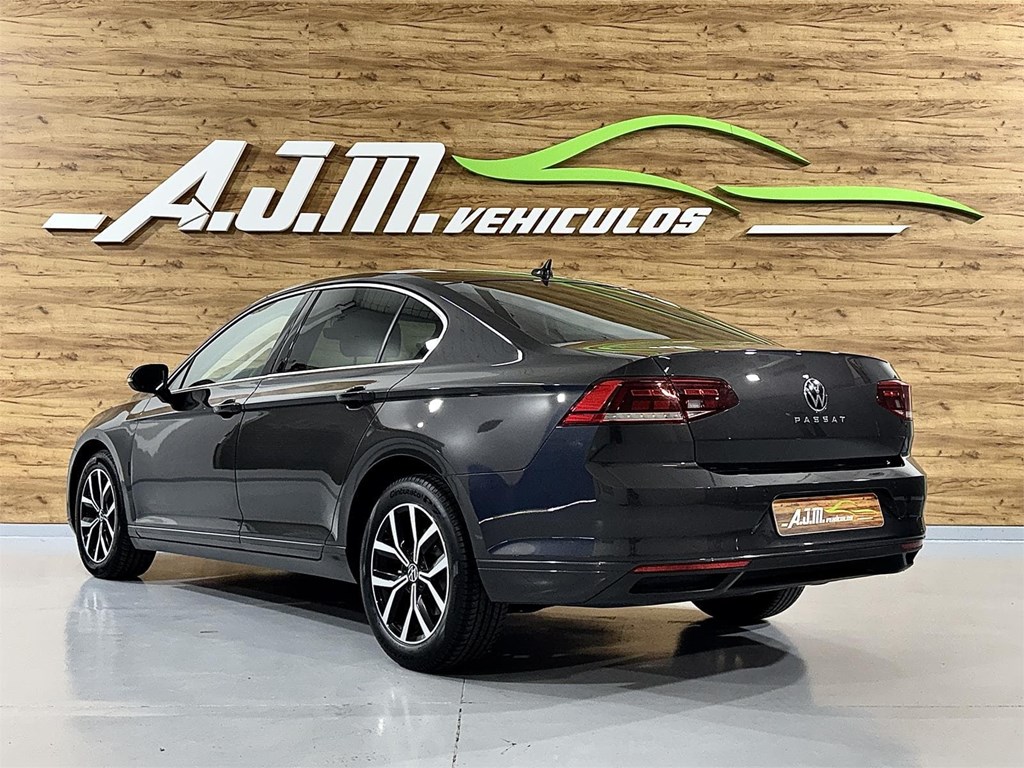 Foto 5 VOLKSWAGEN PASSAT EXECUTIVE 2.0 TDI DSG AUTO. 7 VEL