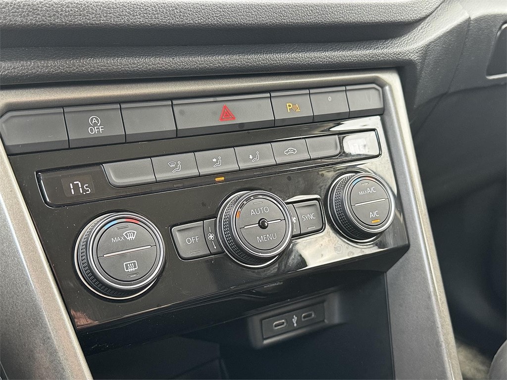 Foto 15 VOLKSWAGEN T-Roc Advance 2.0 TDI 115 CV