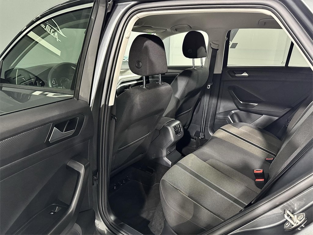 Foto 24 VOLKSWAGEN T-Roc Advance Style 1.5 TSI 110kW 150CV