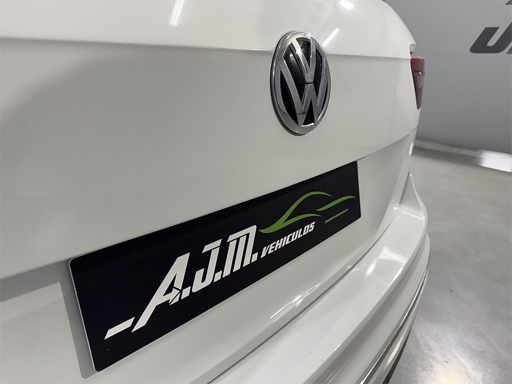 Foto 44 VOLKSWAGEN Tiguan Advance R-Line 2.0 TDI 150CV DSG
