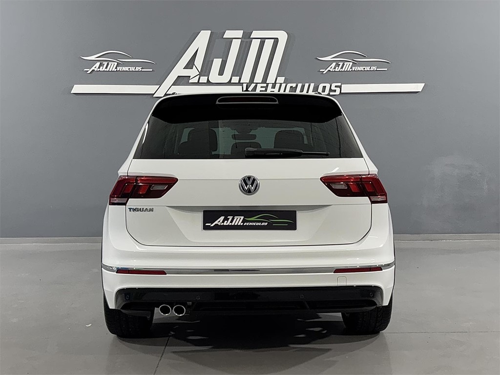 Foto 45 VOLKSWAGEN Tiguan Advance R-Line 2.0 TDI 150CV DSG