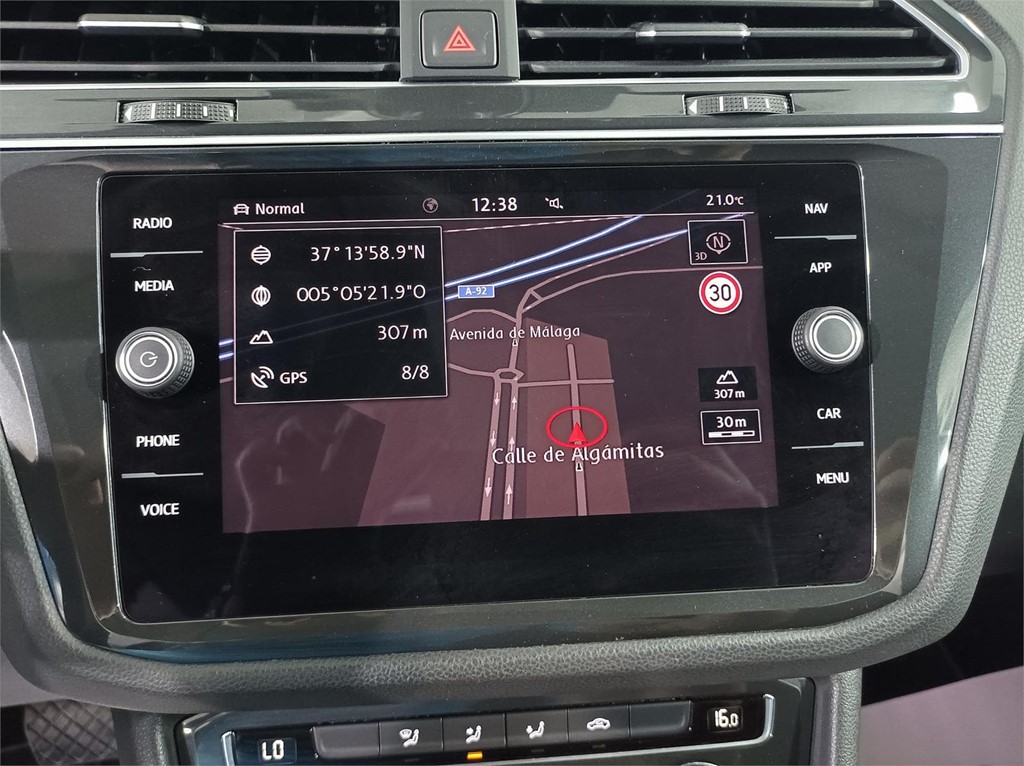 Foto 24 VOLKSWAGEN TIGUAN R-LINE DSG 7G