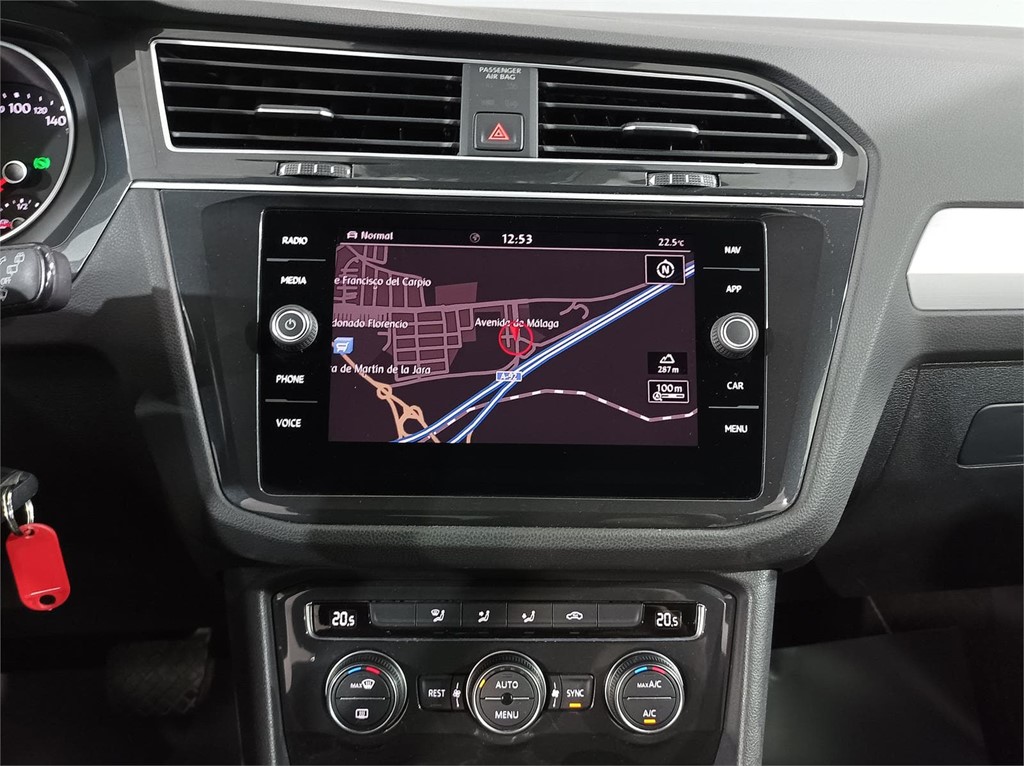 Foto 23 VOLKSWAGEN TIGUAN R-LINE DSG 7G