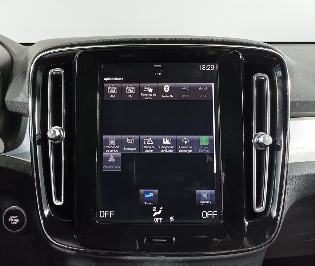 Foto 19 VOLVO XC 40 MOMENTUM D4 AUTO AWD 2.0 190CV