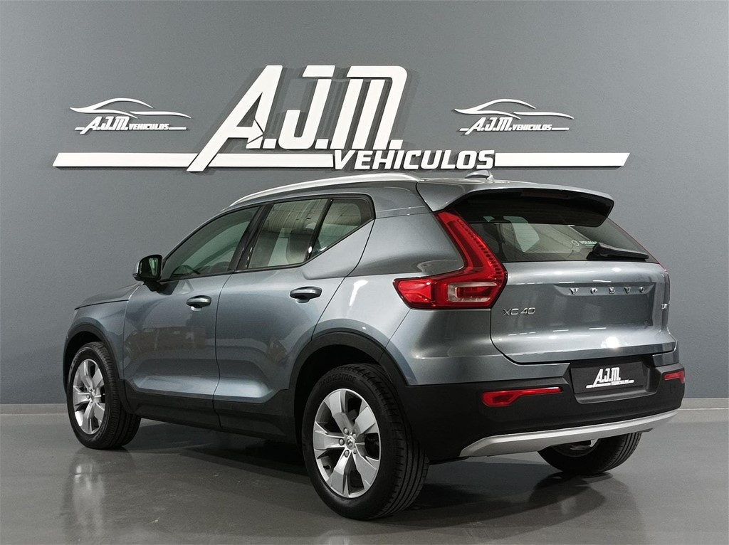 Foto 5 VOLVO XC 40 MOMENTUM D4 AUTO AWD 2.0 190CV
