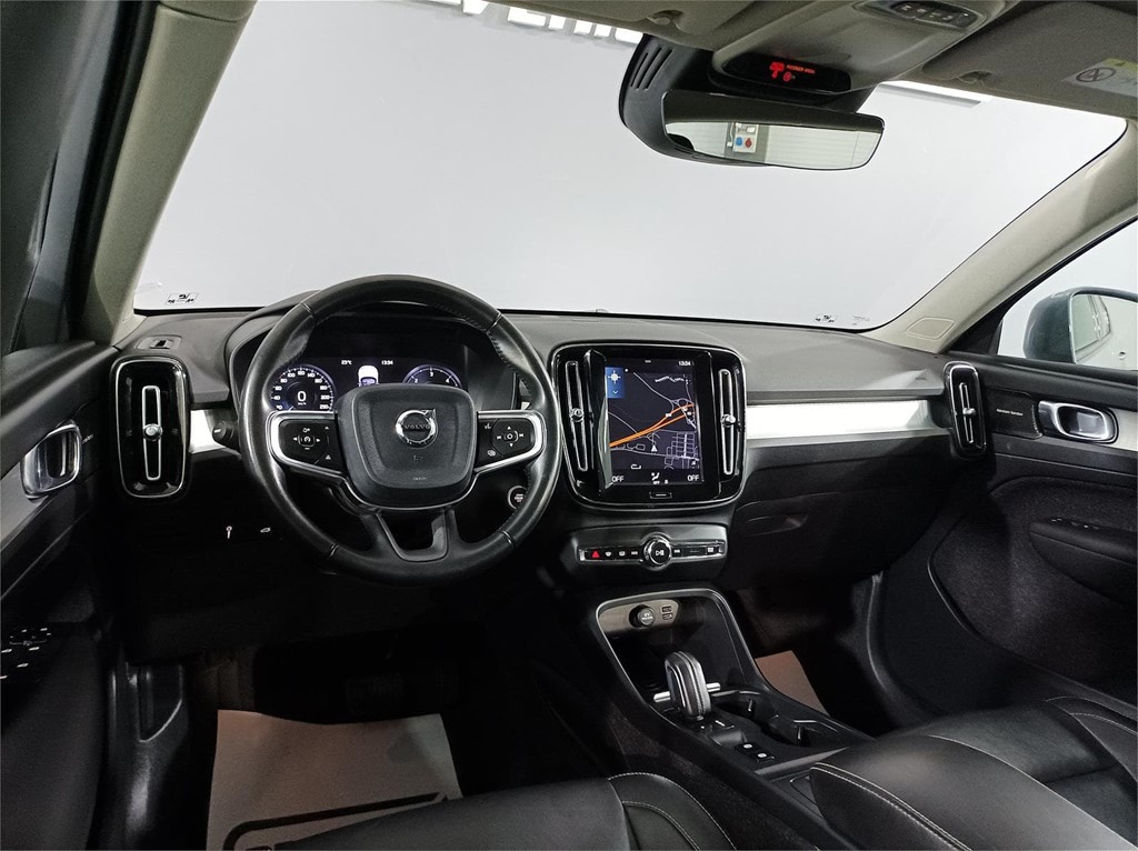 Foto 7 VOLVO XC 40 MOMENTUM D4 AUTO AWD 2.0 190CV
