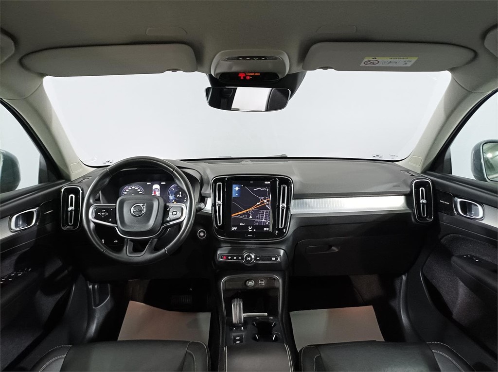 Foto 8 VOLVO XC 40 MOMENTUM D4 AUTO AWD 2.0 190CV
