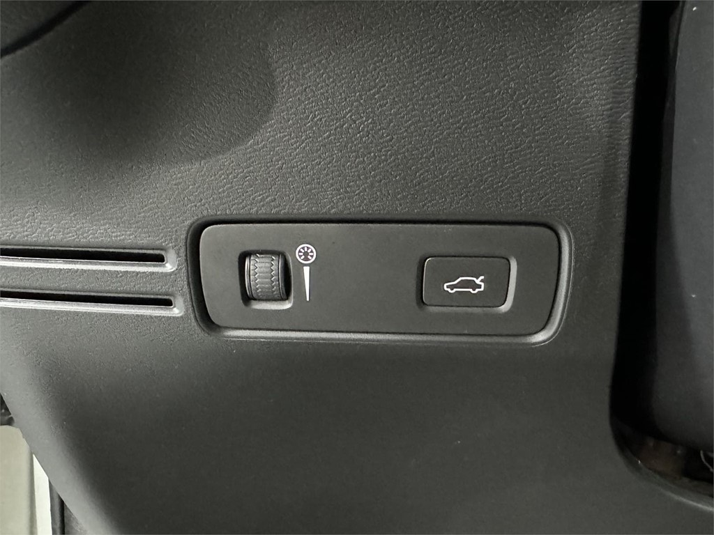 Foto 16 VOLVO XC40 D3 BUSINESS PLUS 2.0 150 CV