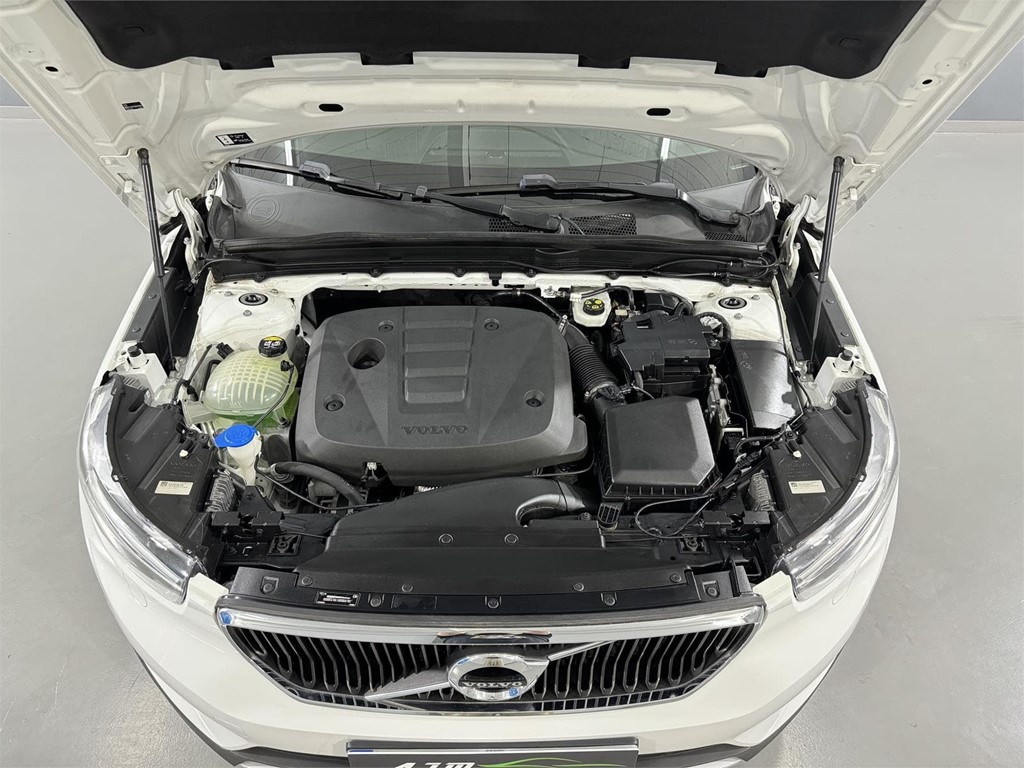 Foto 28 VOLVO XC40 D3 BUSINESS PLUS 2.0 150 CV
