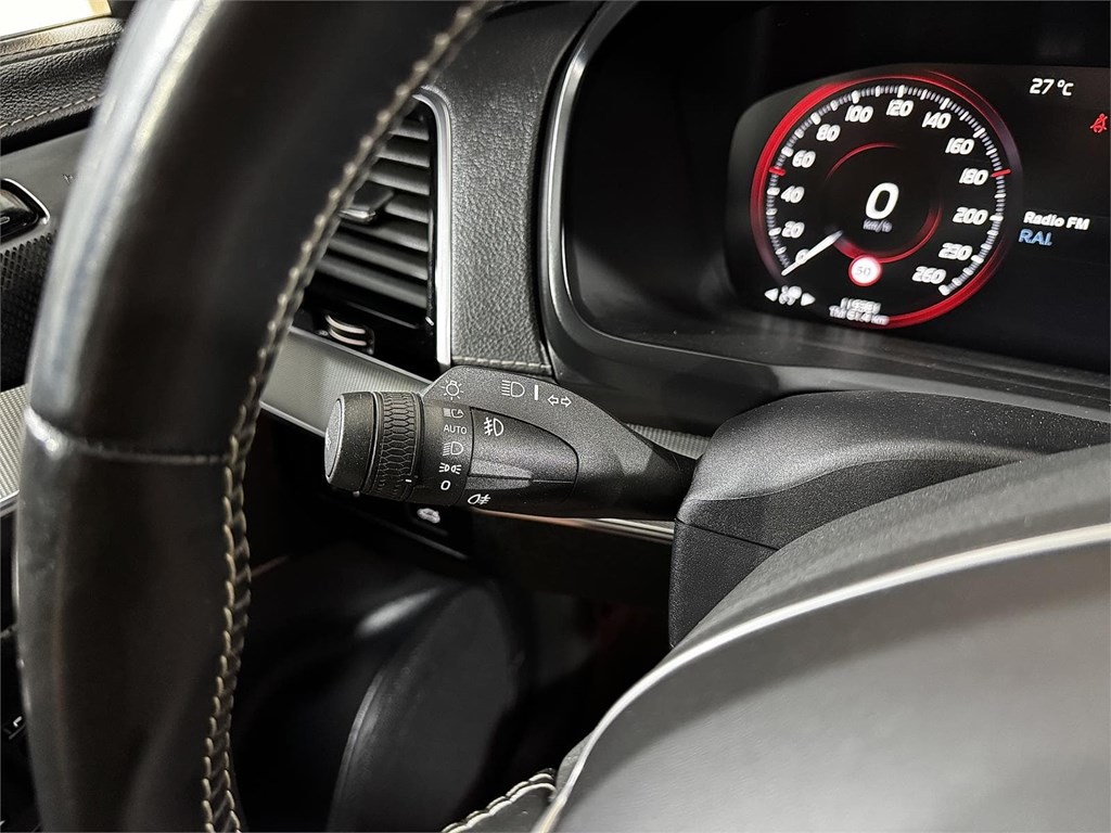 Foto 16 VOLVO XC90 2.0 B5 235CV AWD R-Design Auto 8v