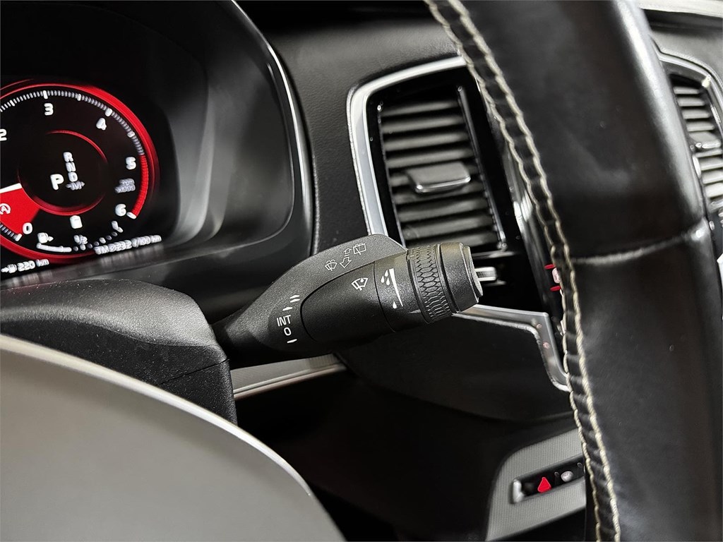 Foto 17 VOLVO XC90 2.0 B5 235CV AWD R-Design Auto 8v