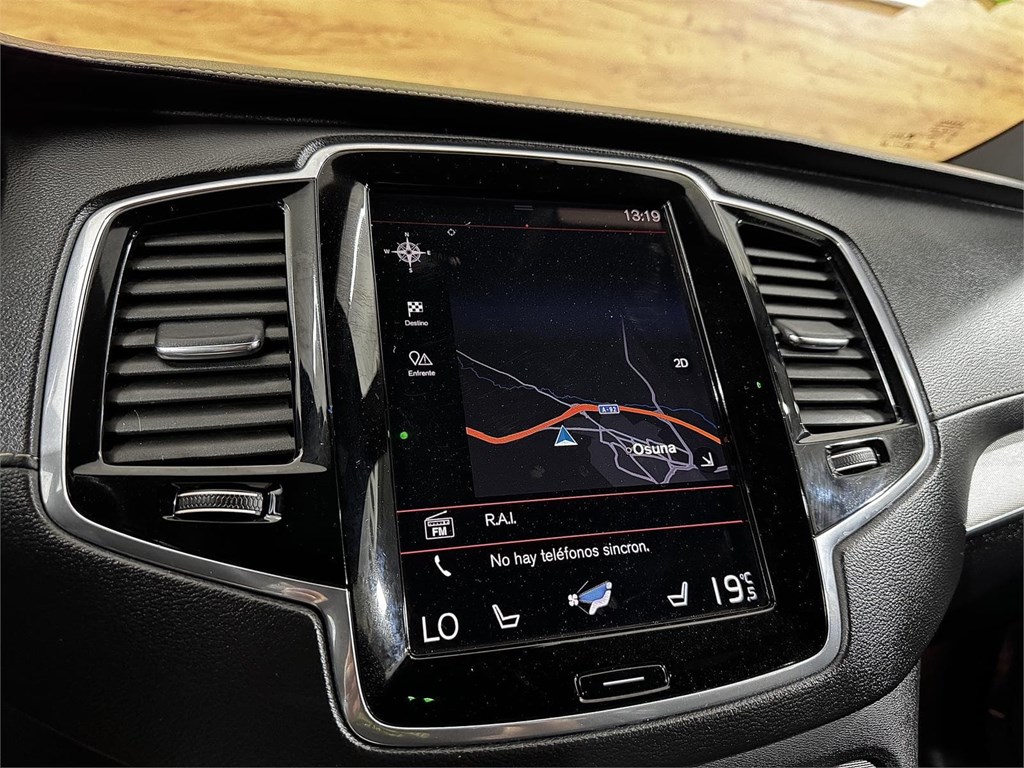 Foto 25 VOLVO XC90 2.0 B5 235CV AWD R-Design Auto 8v