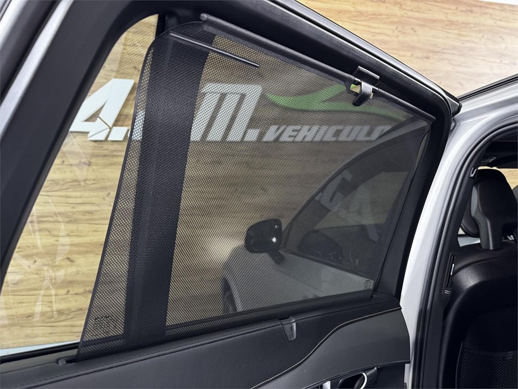 Foto 33 VOLVO XC90 2.0 B5 235CV AWD R-Design Auto 8v