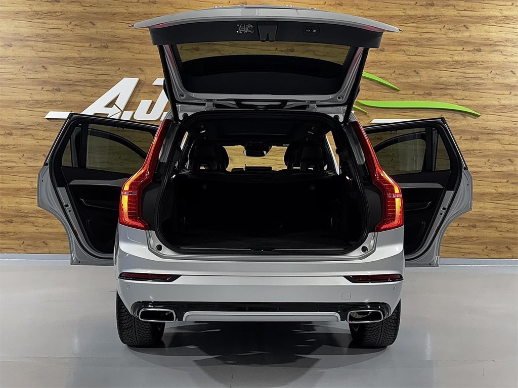 Foto 37 VOLVO XC90 2.0 B5 235CV AWD R-Design Auto 8v