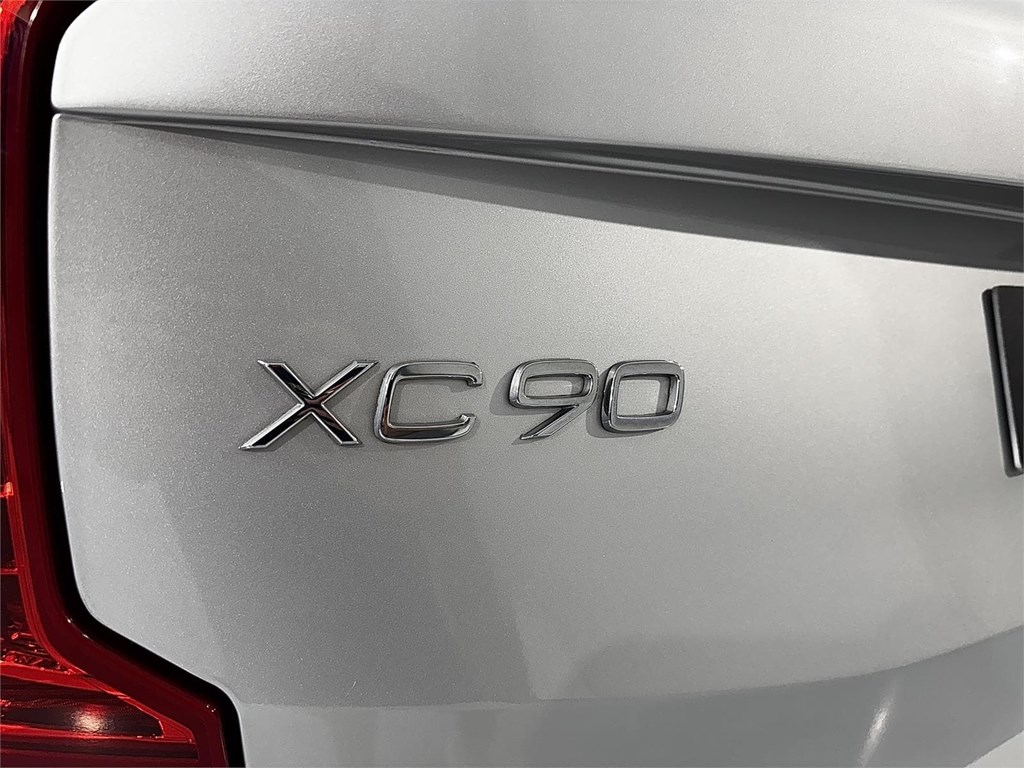 Foto 40 VOLVO XC90 2.0 B5 235CV AWD R-Design Auto 8v
